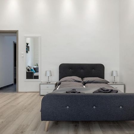 Elegant Studio In Central Budapest Eksteriør bilde