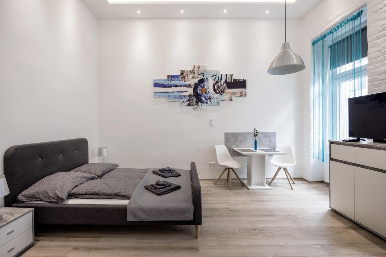 Elegant Studio In Central Budapest Eksteriør bilde